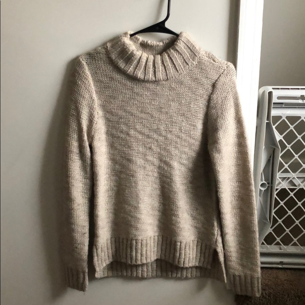 Hollister turtleneck sweater